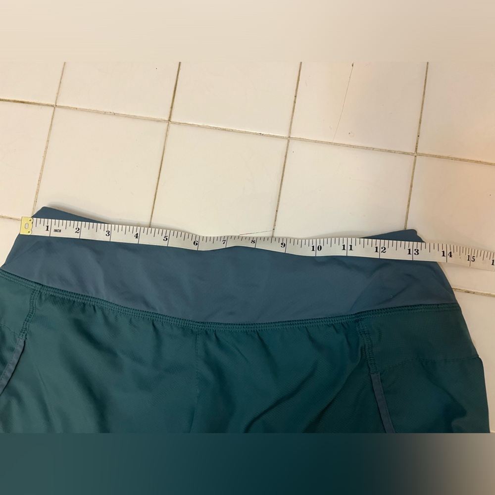 Patagonia women’s running shorts - Picture 4 of 6